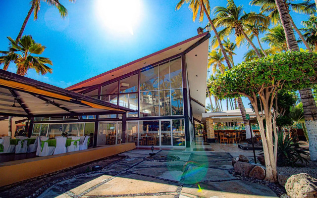 Araiza Palmira Hotel