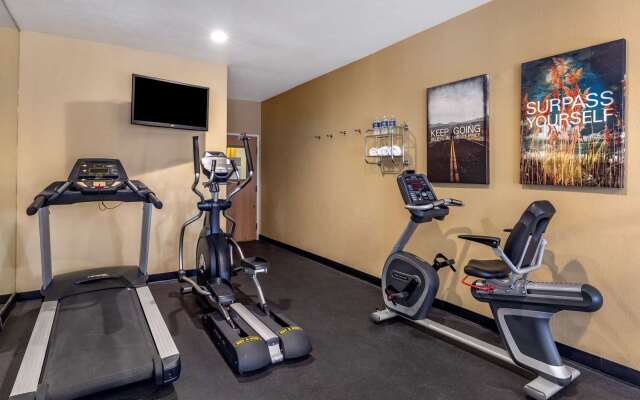 Best Western Airport Suites