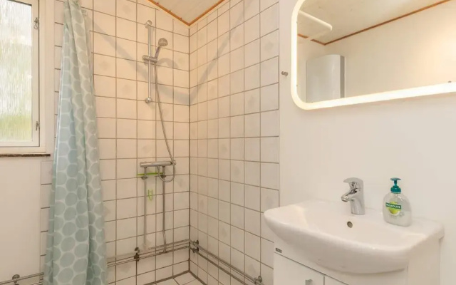 6 Person Holiday Home in Borup