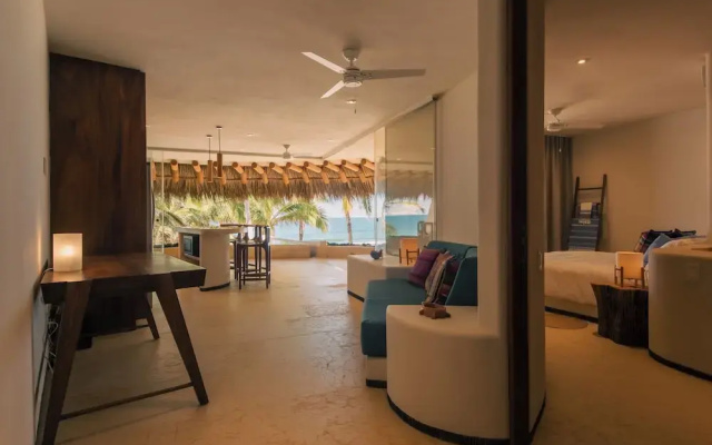 Mar de Coco Beach Front Villas