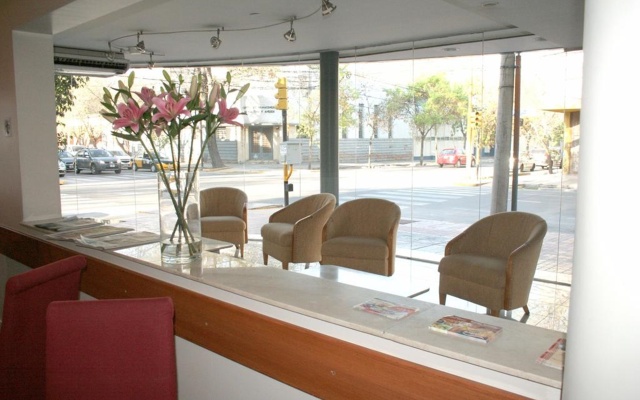 Urbana Suites