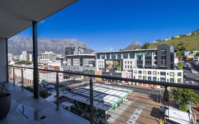Rockwell 613 by CTHA, Cape Town