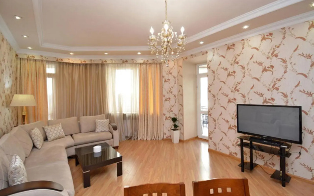 Northern Avenue, 2 bedrooms Unique ,Comfortable apartment HH597