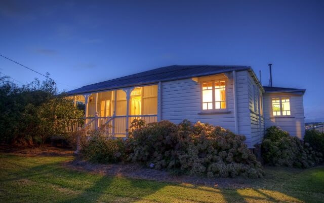 Apple Blossom Cottage