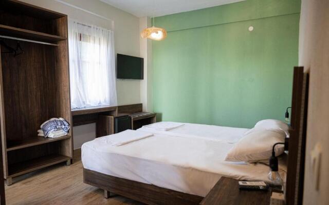 Este Luxury Apartments