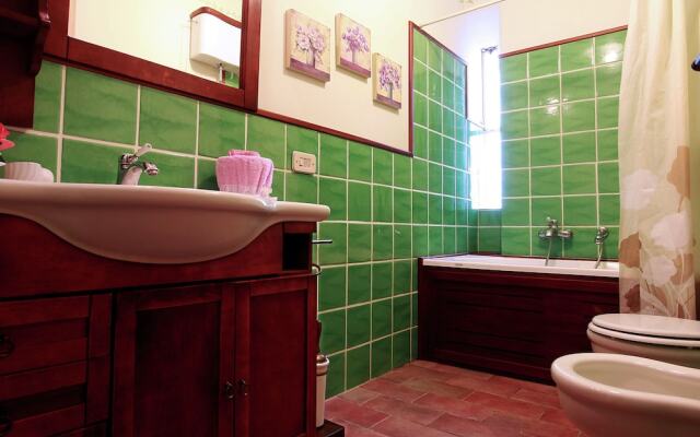 Authentic Villa With Swimming Pool in Grosseto