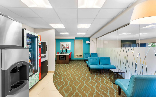 Best Western Plus Hotel Montreal