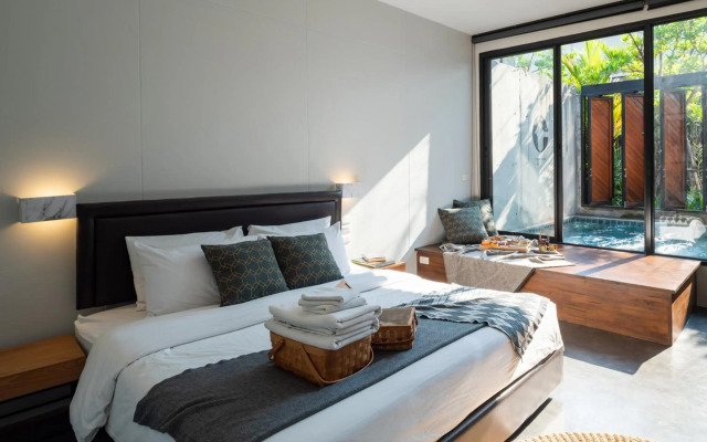 Cherlock Hotel