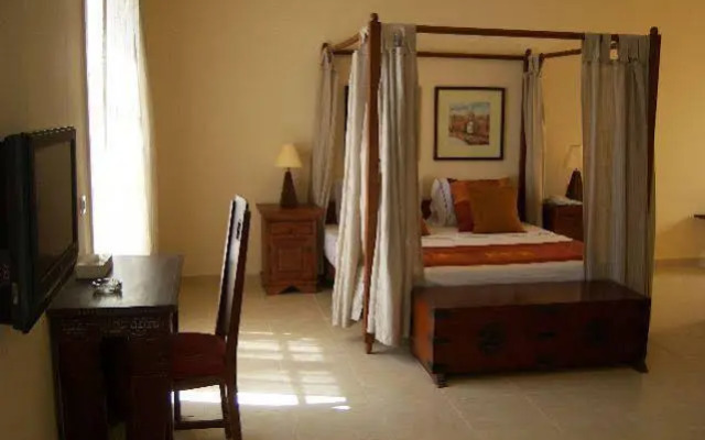 Pasadena Hotel & Resort
