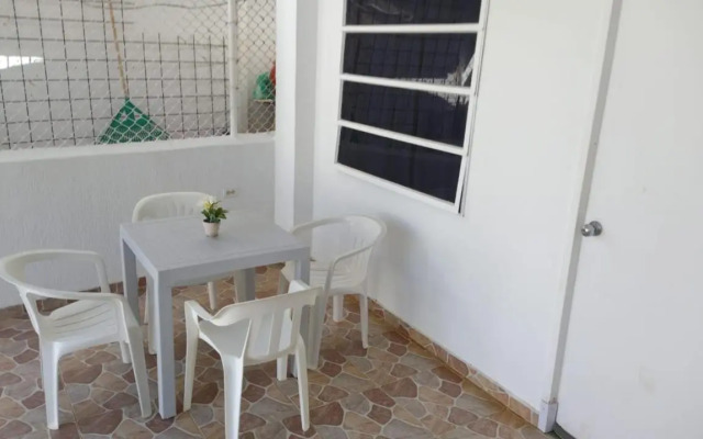 Sarie Bay Inn