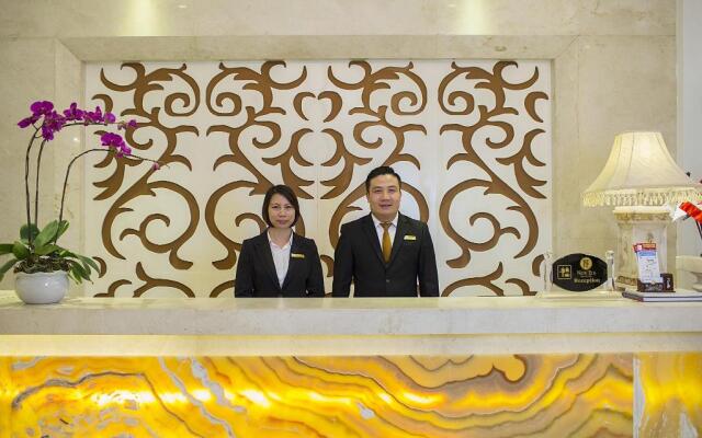 New Era Hotel & Villa