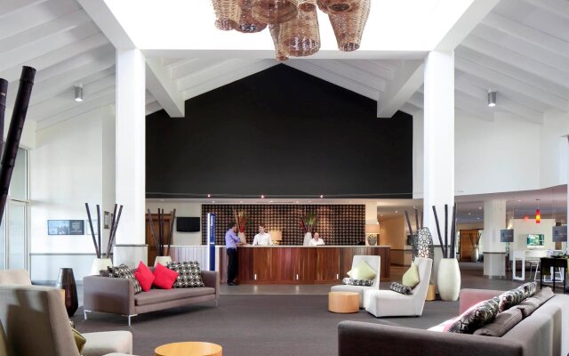 Novotel Cairns Oasis Resort