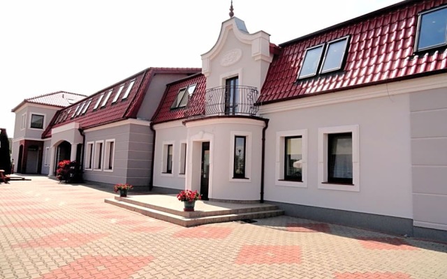 Hotel Wielkopolanka. Hotel Środa Wielkopolska.pj