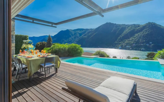 Villa Infinity in Como