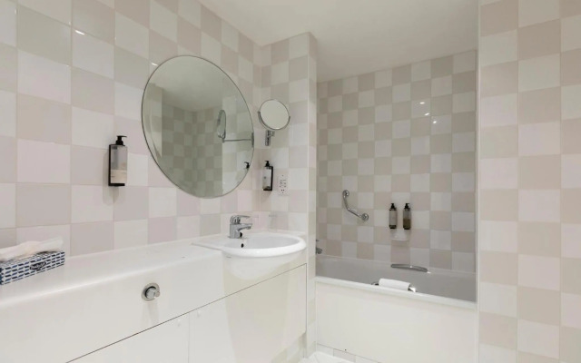 Holiday Inn Guildford by IHG