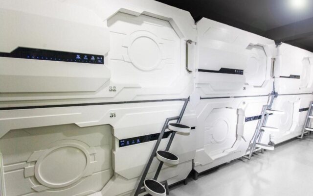 Modular Langkawi Capsule Hotel - Hostel