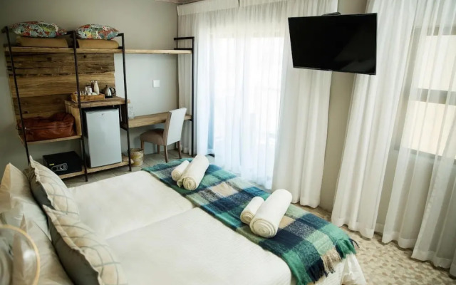 Driftwood Guesthouse