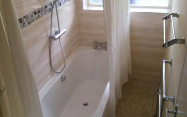 Studio in Victoria, London