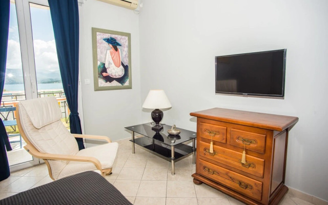 Xenia Ionis Luxury Concept Apartments