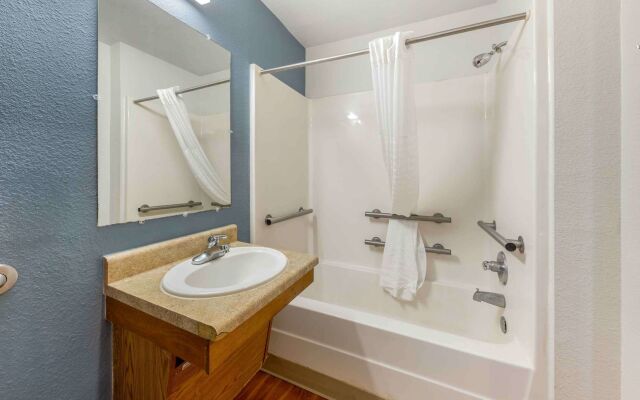 Extended Stay America Select Suites - Oklahoma City - Del City