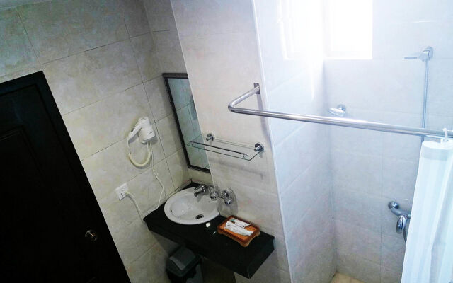 Leaph Sokhak Hotel