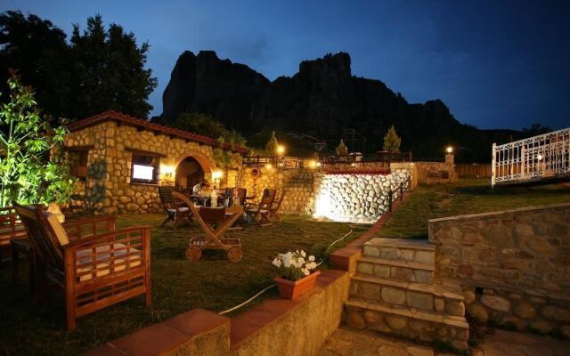 Epavlis Meteora Suites Hotel