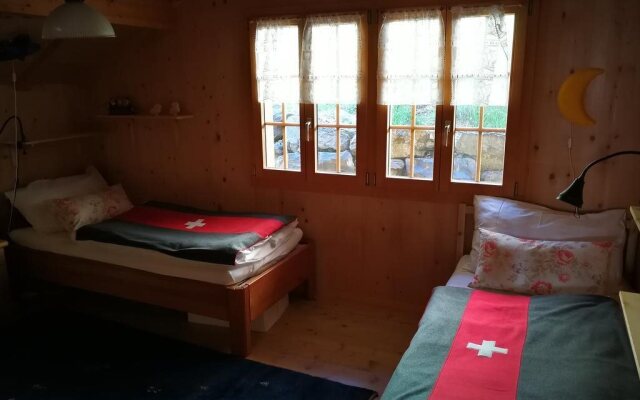 SwissHut B&B