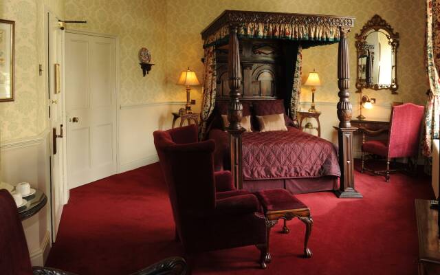 Coombe Abbey Hotel