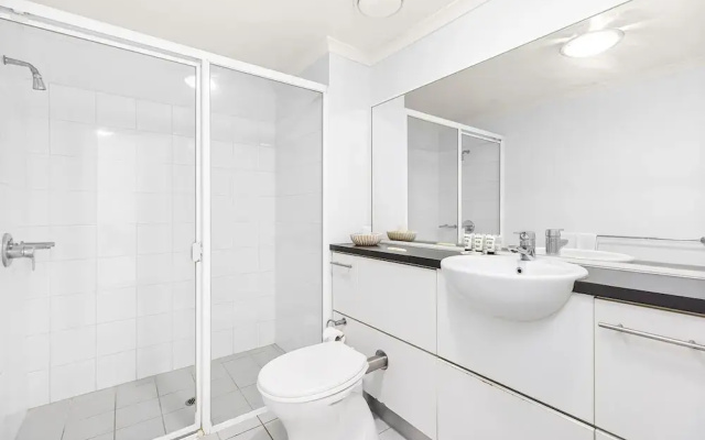 1-bed Brisbane City Centre With Pool, BBQ & Gym