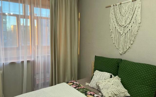 Апартаменты на проспекте Рыбаков 10