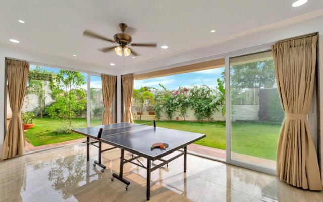 SaffronStays Juniper, Lonavala - Pet-friendly villa with pool, lawn, gym & games