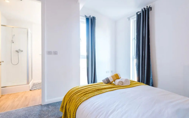 3 Bed House Manchester by MCR Dens