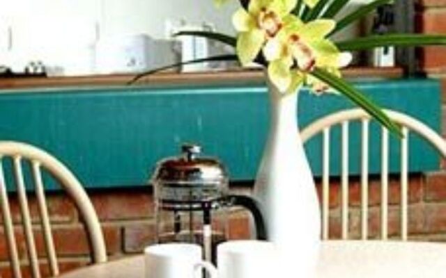 Woodlands Motels and Apartments