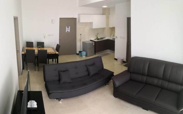 Vinz at Silverscape Luxury Residence