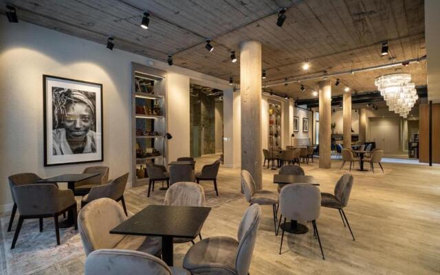 Efe Hotel & Cowork