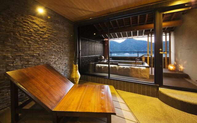 Kawaguchiya Kinosaki Riverside Hotel