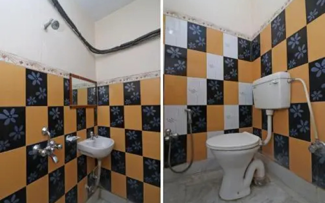 Hotel Classic by OYO Rooms