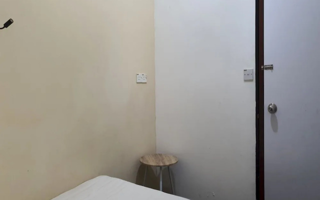 SPOT ON 90984 Gn Homestay