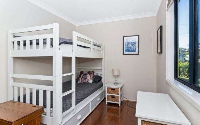 5 Northaven Ave in Bawley Point