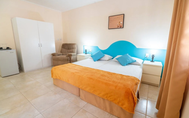 Aqua Viva Suites