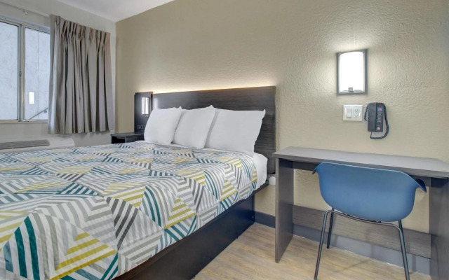 Motel 6 Venice, FL