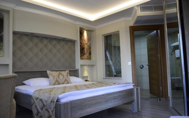 Rey Manes Hotel