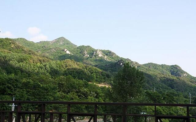 Danyang Bangoksangil Pension