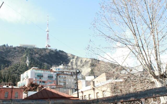 9 Shio Chitadze Street