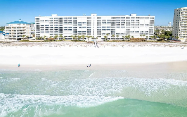 Oceania 405 3 Bedroom Condo by RedAwning