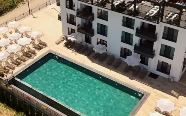 Lemon Suites & Restaurant