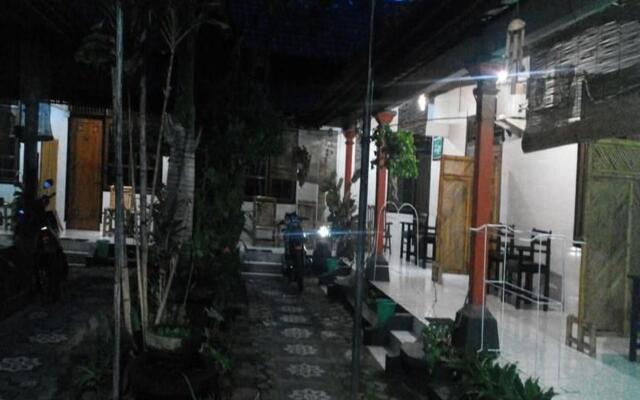 Hotel " Artha "