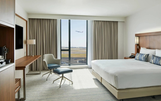 Courtyard by Marriott London Heathrow Airport