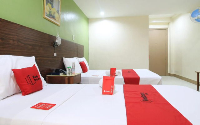 RedDoorz Plus @ Chinatown Binondo