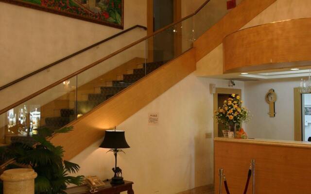 Grand Plaza Hotel